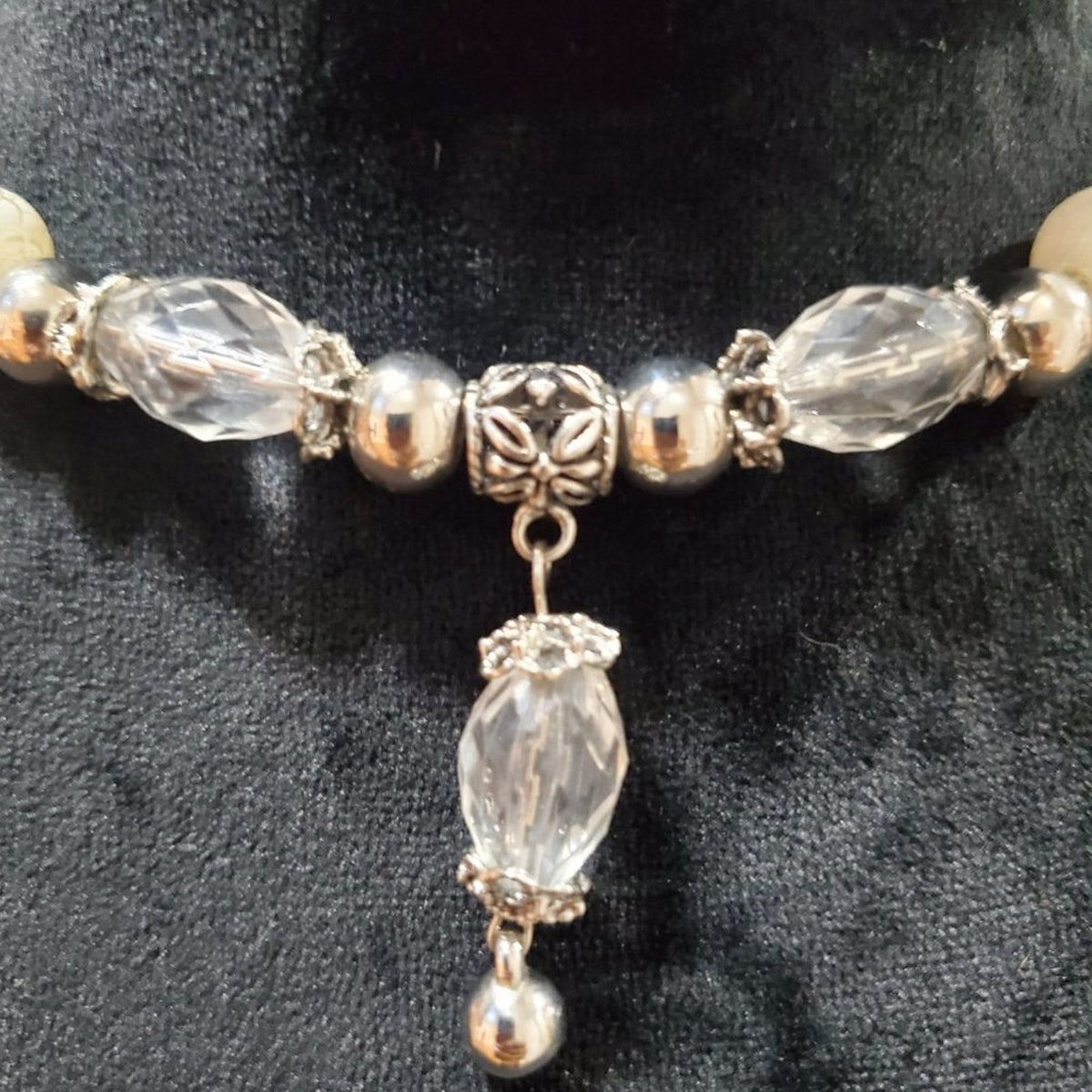 Vintage Estate Silver Tone Lucite Pearl Bead Statement Jewelry Necklace