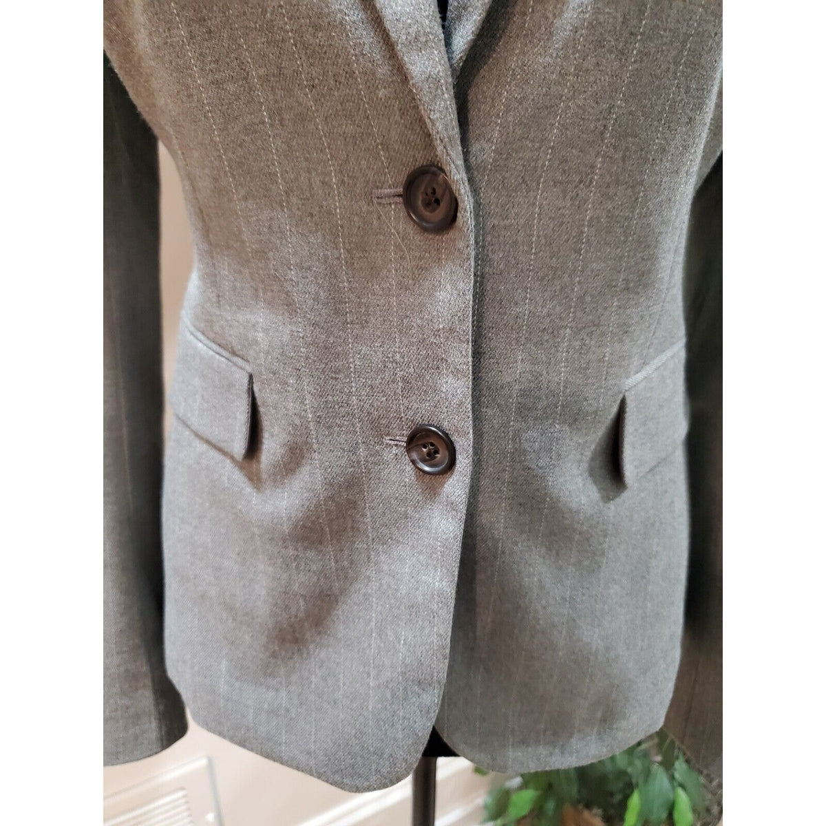 Banana Republic Women's Gray Single Breasted Two Button Blazer Jacket Size 4
