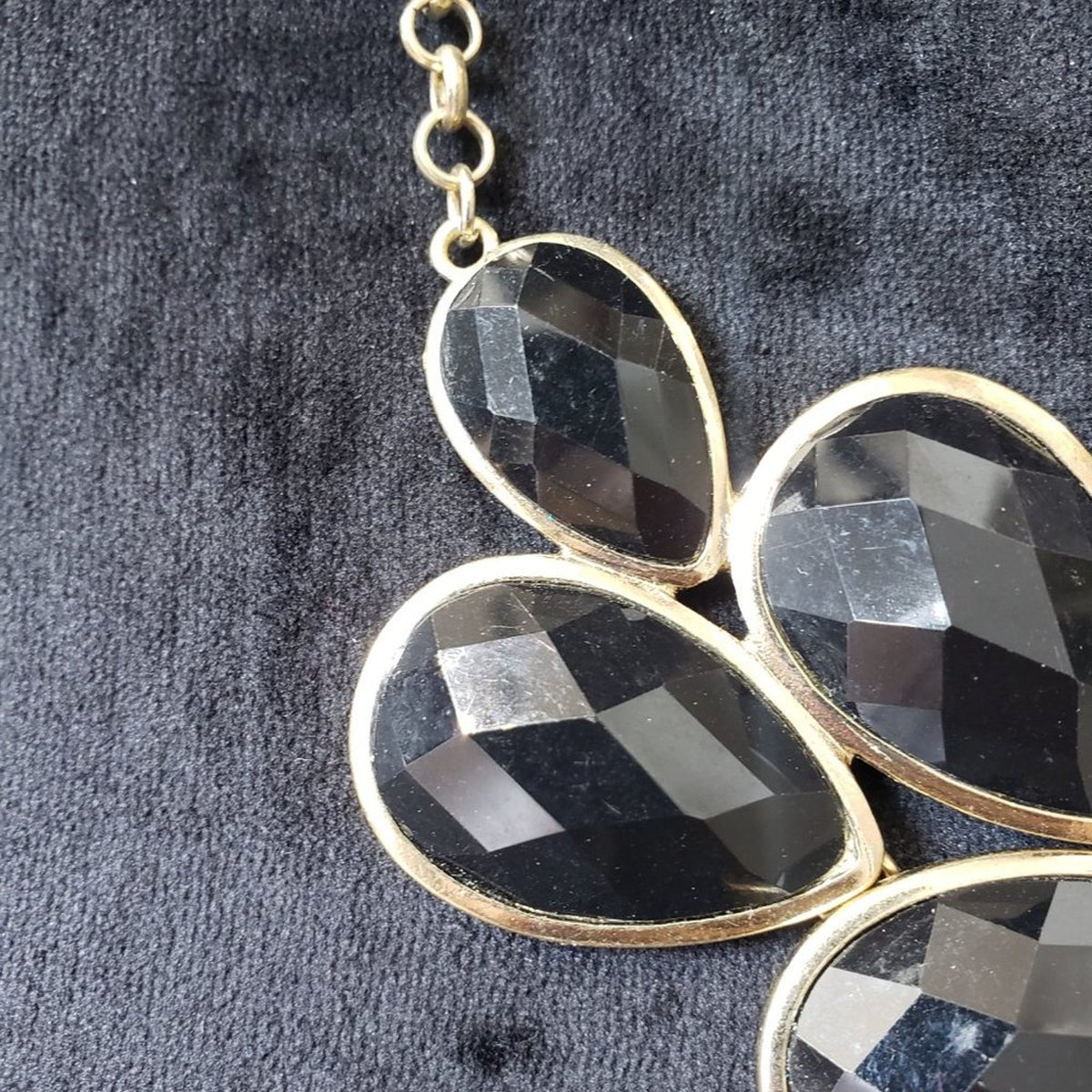 Women's Black Teardrop Beaded Stylish Statement Fashion Necklace