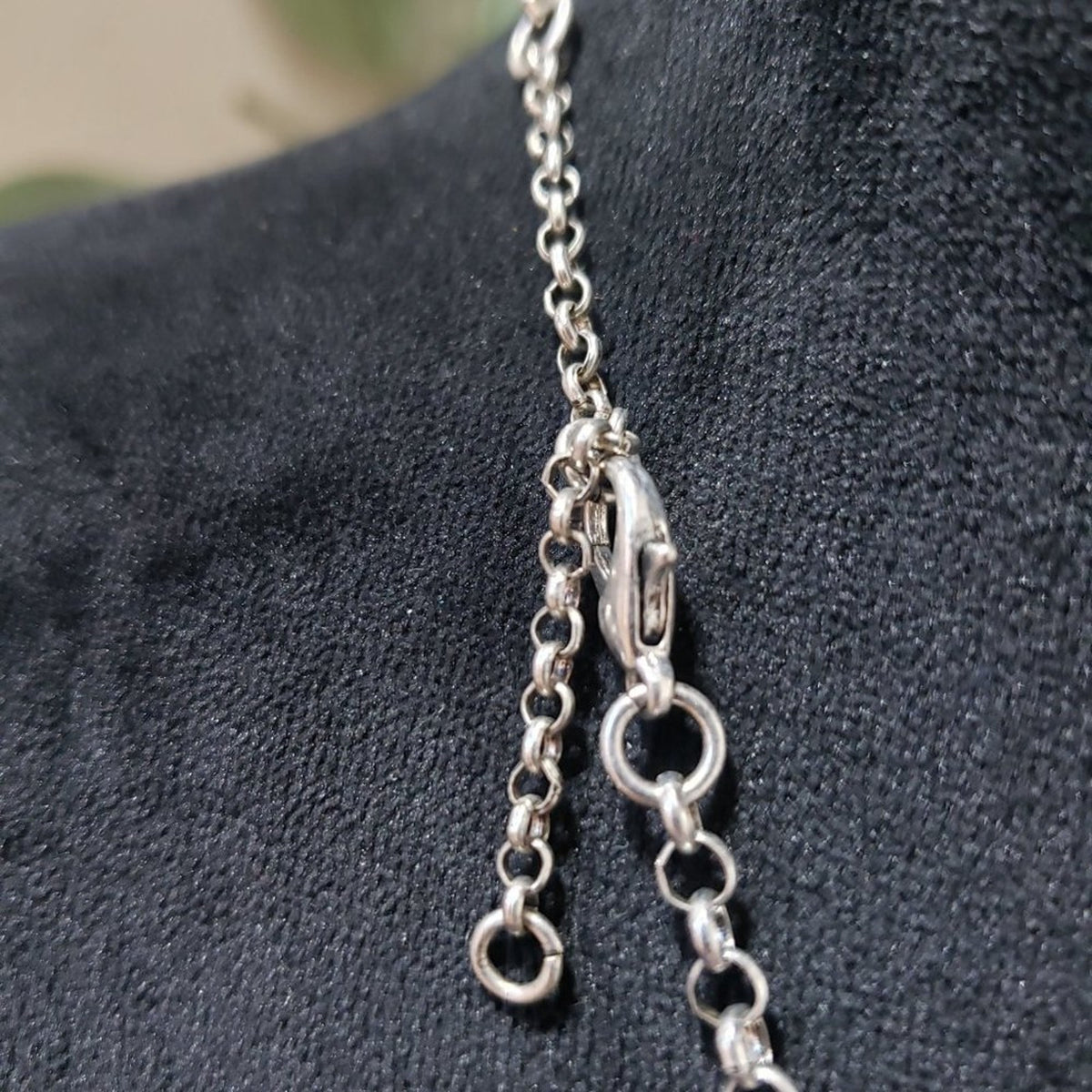 Women's Choker Bohemian Style Silver Angel Feather Necklace