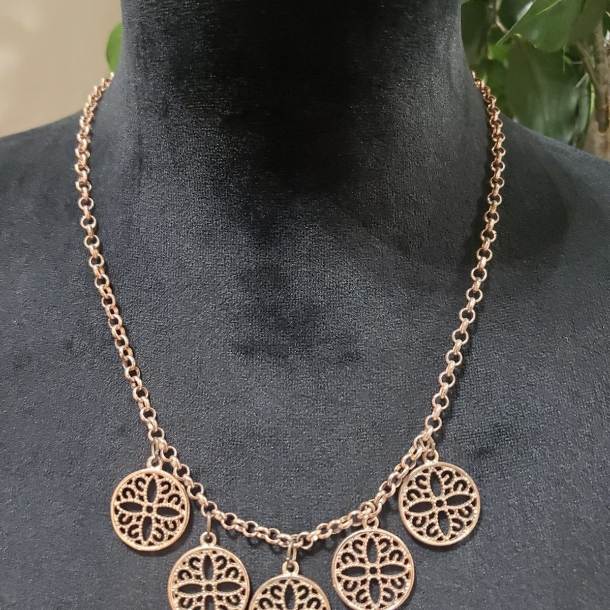 Womens Graduated Filigree Floral Disc Charm Statement Necklace w/ Lobster Clasp