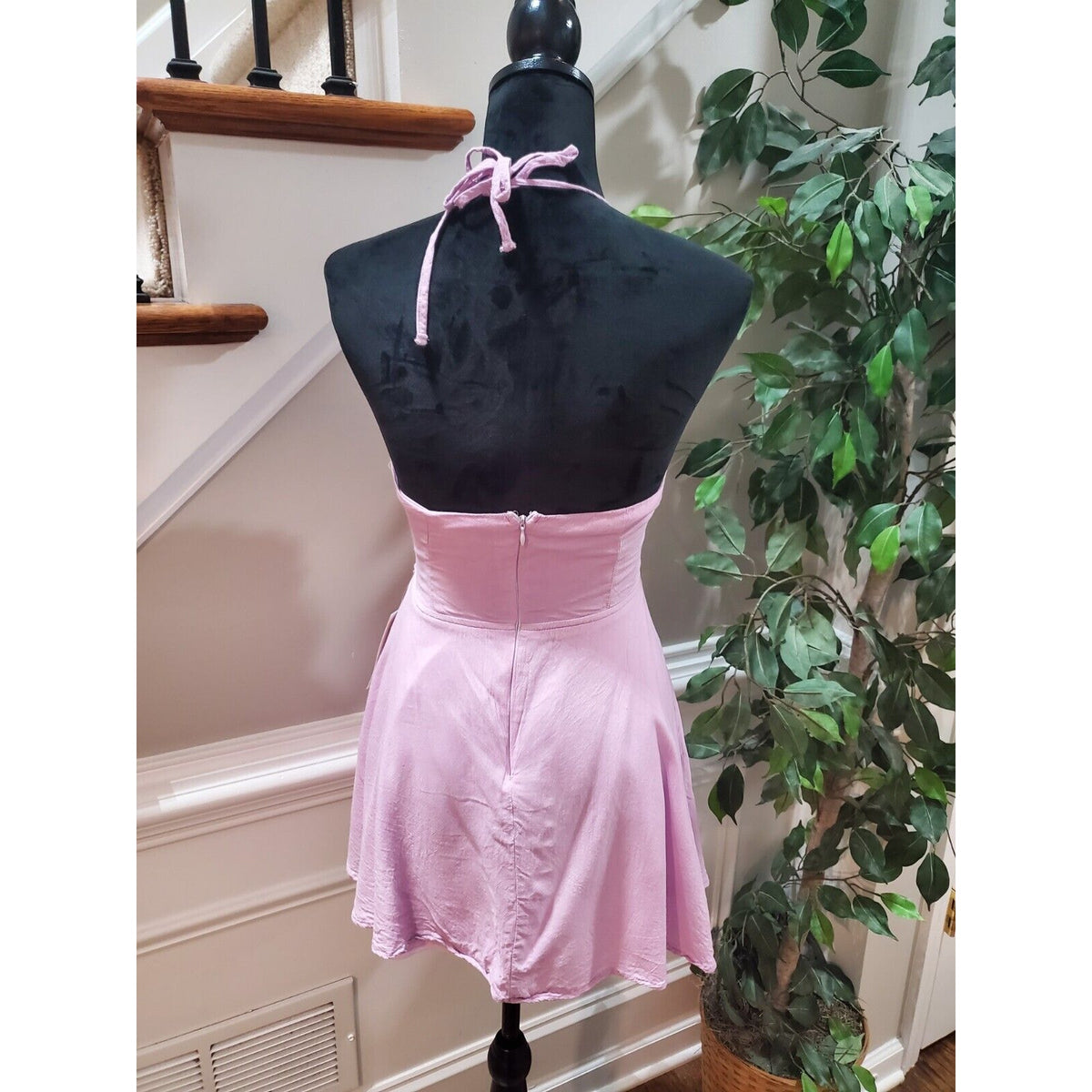 Tobi Women's Pink 100% Viscose Halter Neck Sleeveless Casual Top Blouse Size M