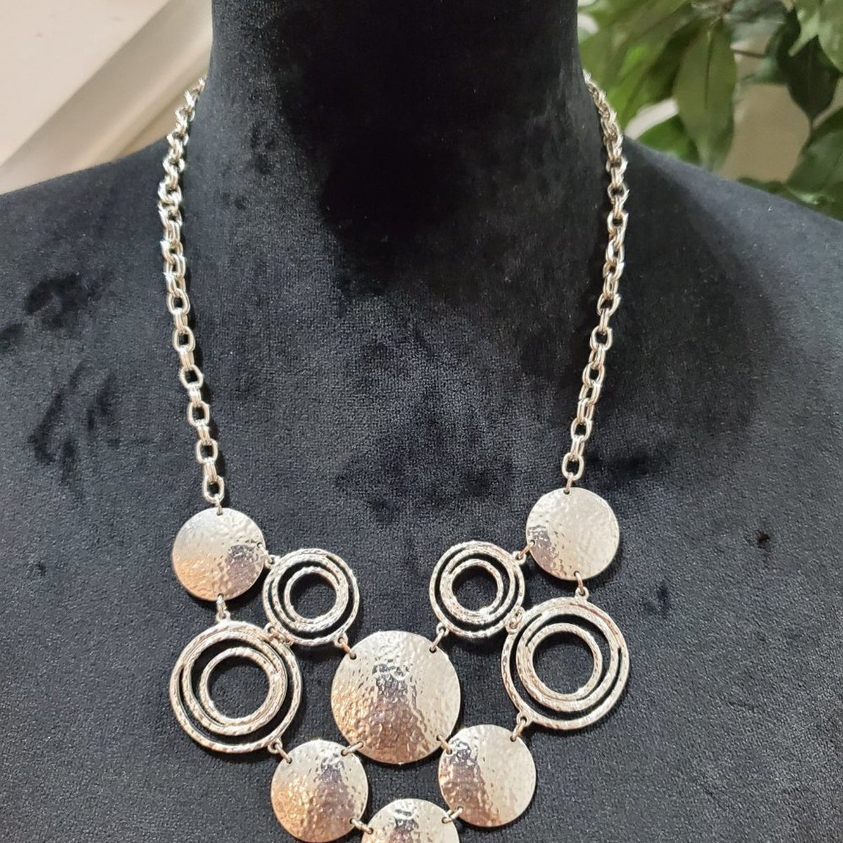 Women's Gold Round Decor Link Chain Fashion Jewelry Necklace