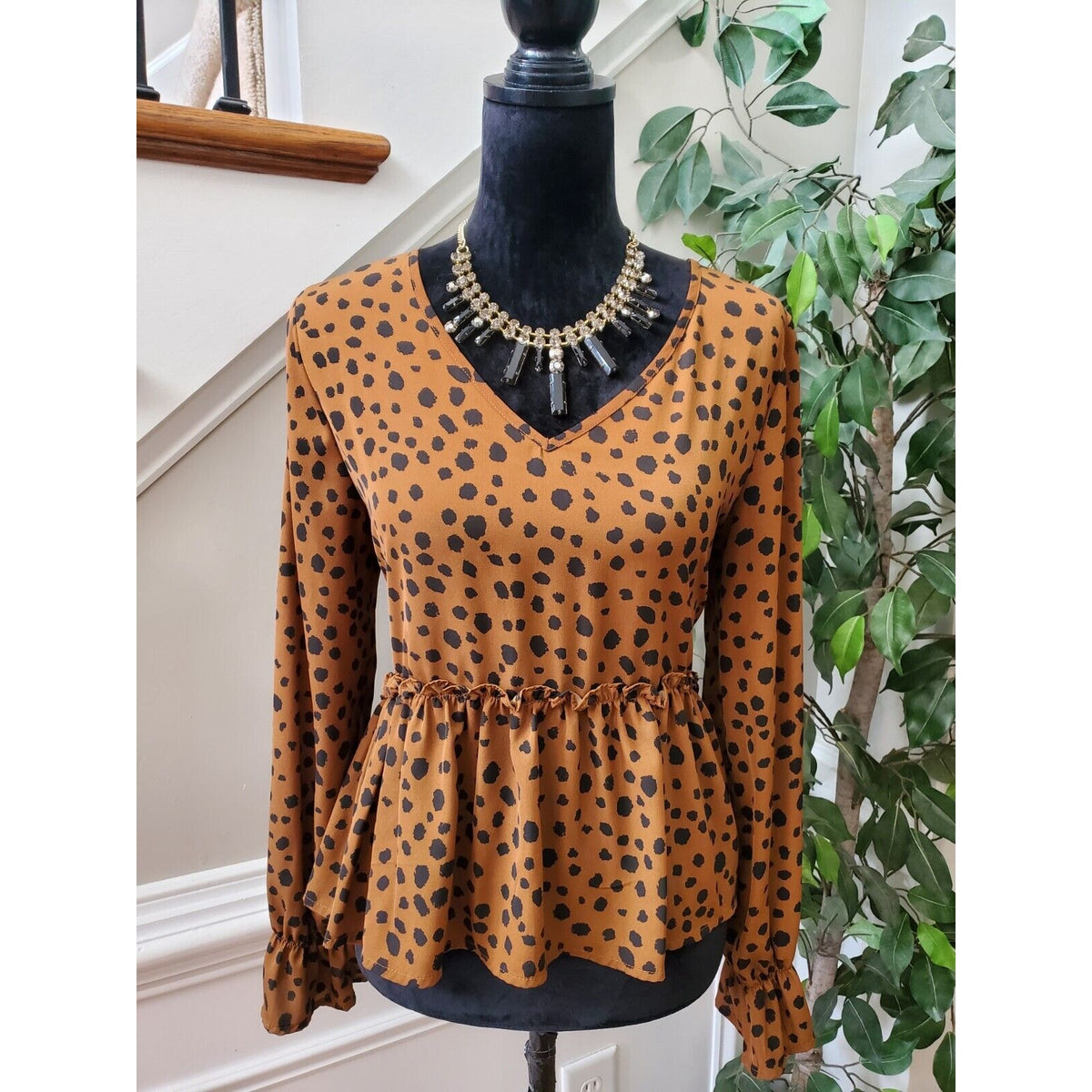 SHEIN Women Brown Leopard Print Polyester V-Neck Long Sleeve Casual Top Blouse 4