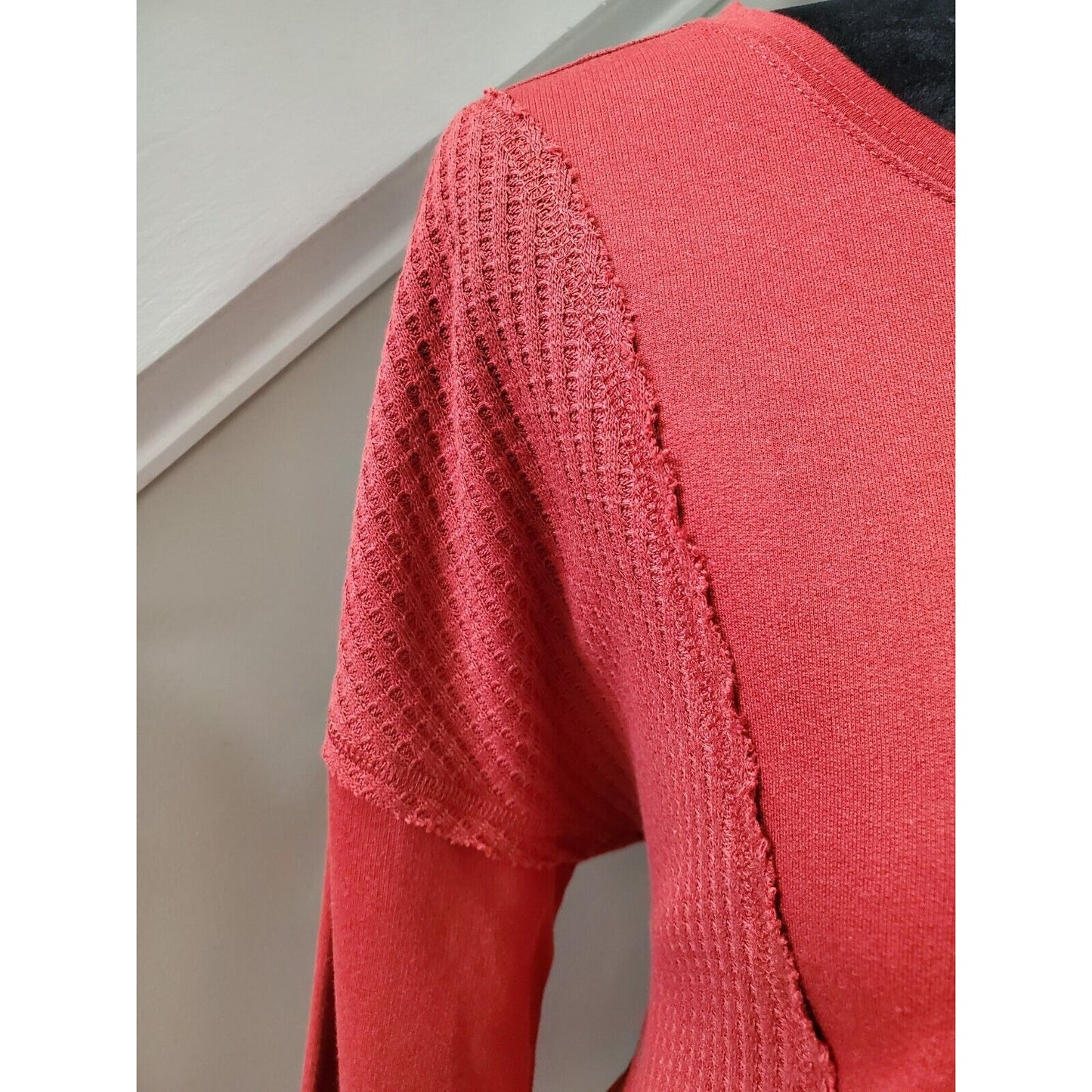 Wonderly Women's Red Cotton Round Neck Long Sleeve Pullover Knit Sweater Size M