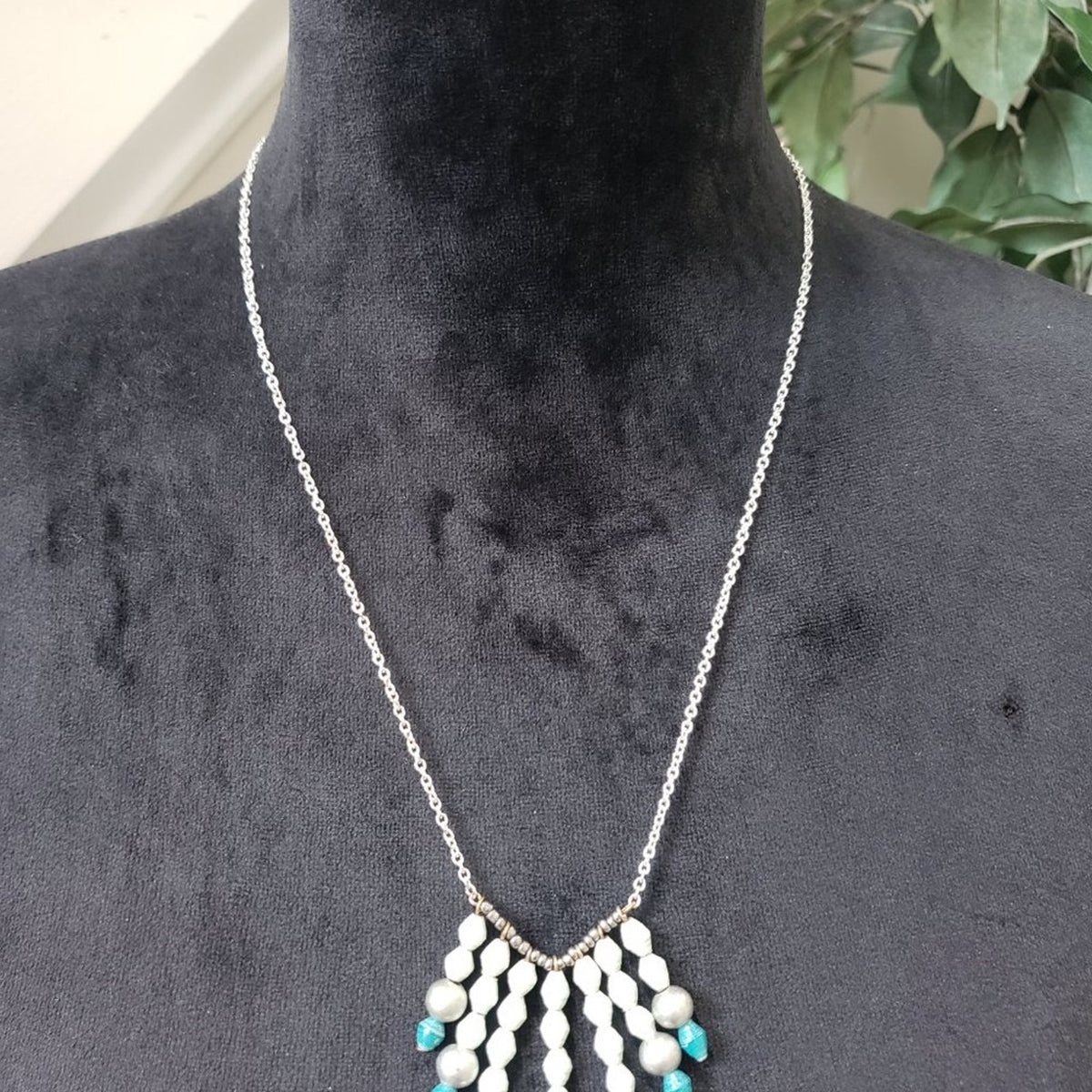 Women's Blue and Green Round Beaded Adjustable Chain Necklace