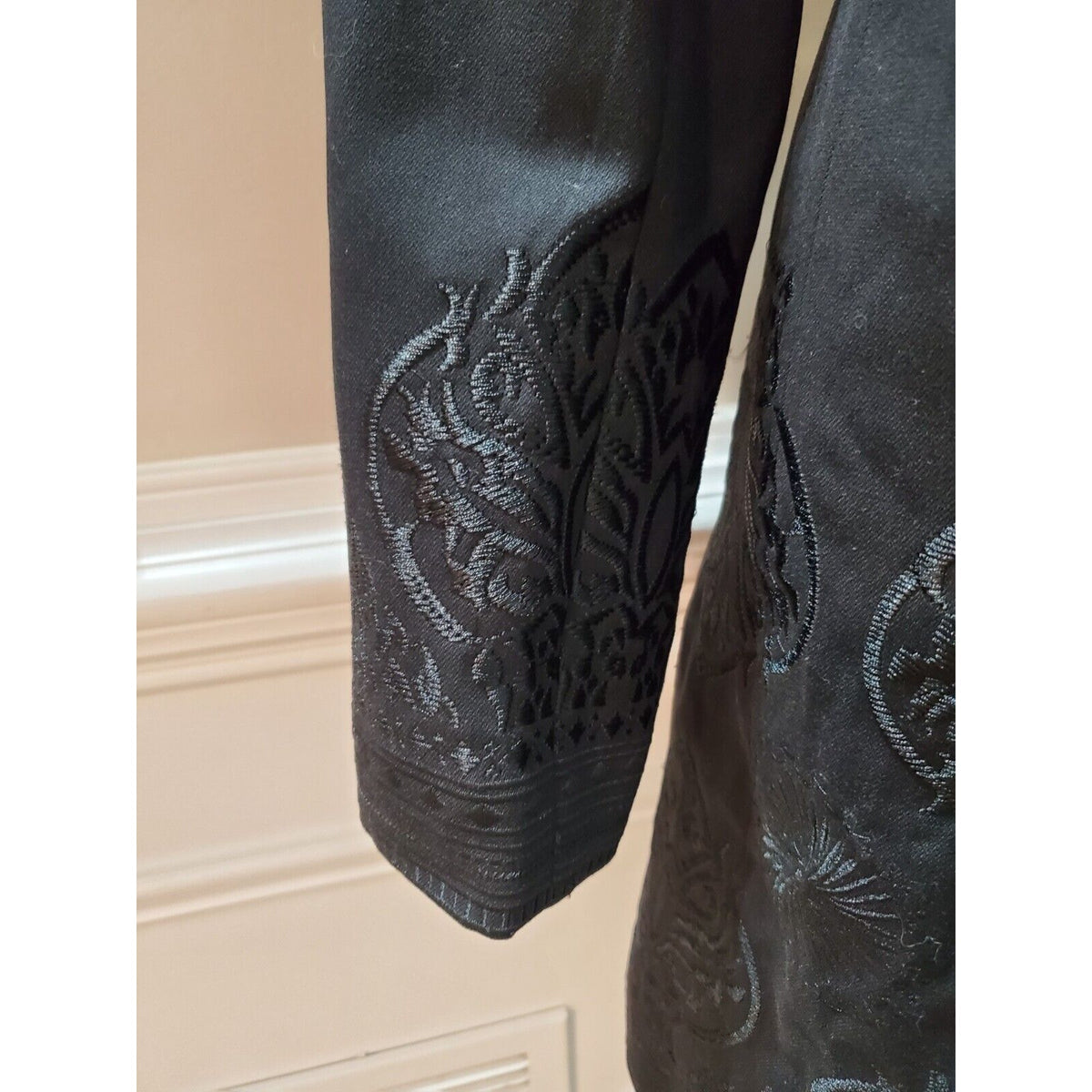 Peter Nygard Women's Black Embroidered Long Sleeve Button Front Jacket Size 12