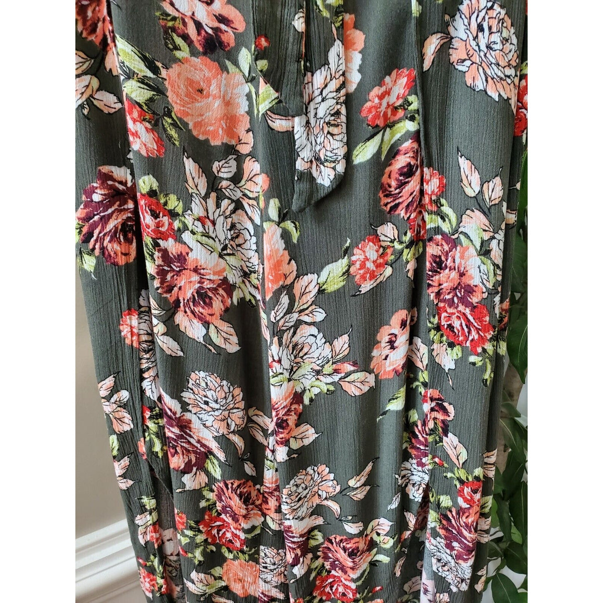 Xhilaration Women's Gray Floral 100% Rayon Comfort Waist Pull On Trouser Pant S