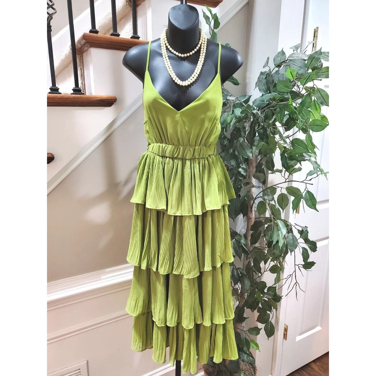 Women Sleeveless Pleated Layered Ruffled Summer Beach V-Neck Long Tiered Dress S