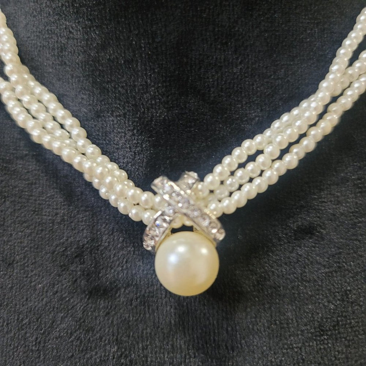 White Pearl Choker Necklace Classic Three Layers Beads Chain Graceful Necklaces
