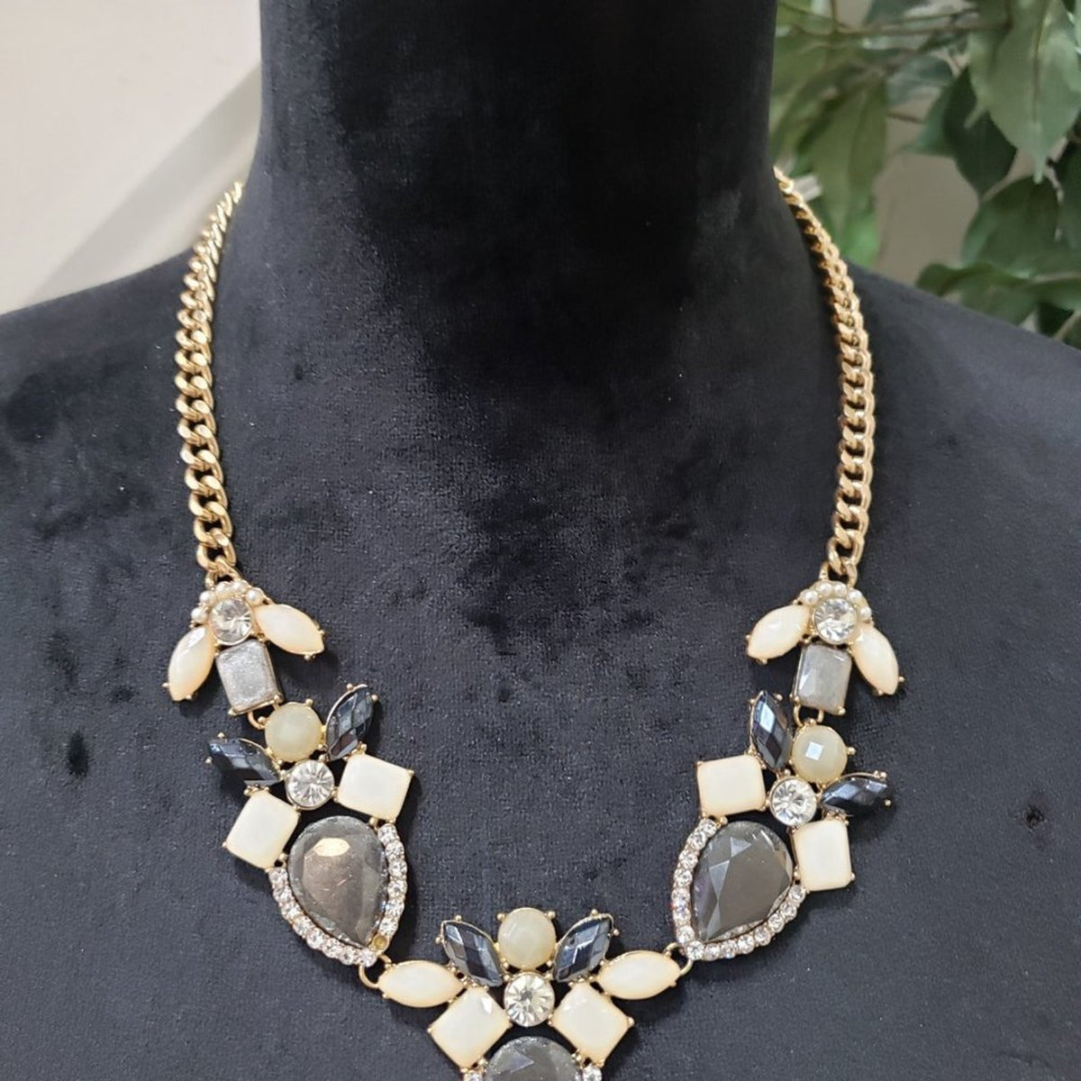 Women's Bohemia Glass Crystal Sweater Chain Beads Pendants Bib Statement Choker