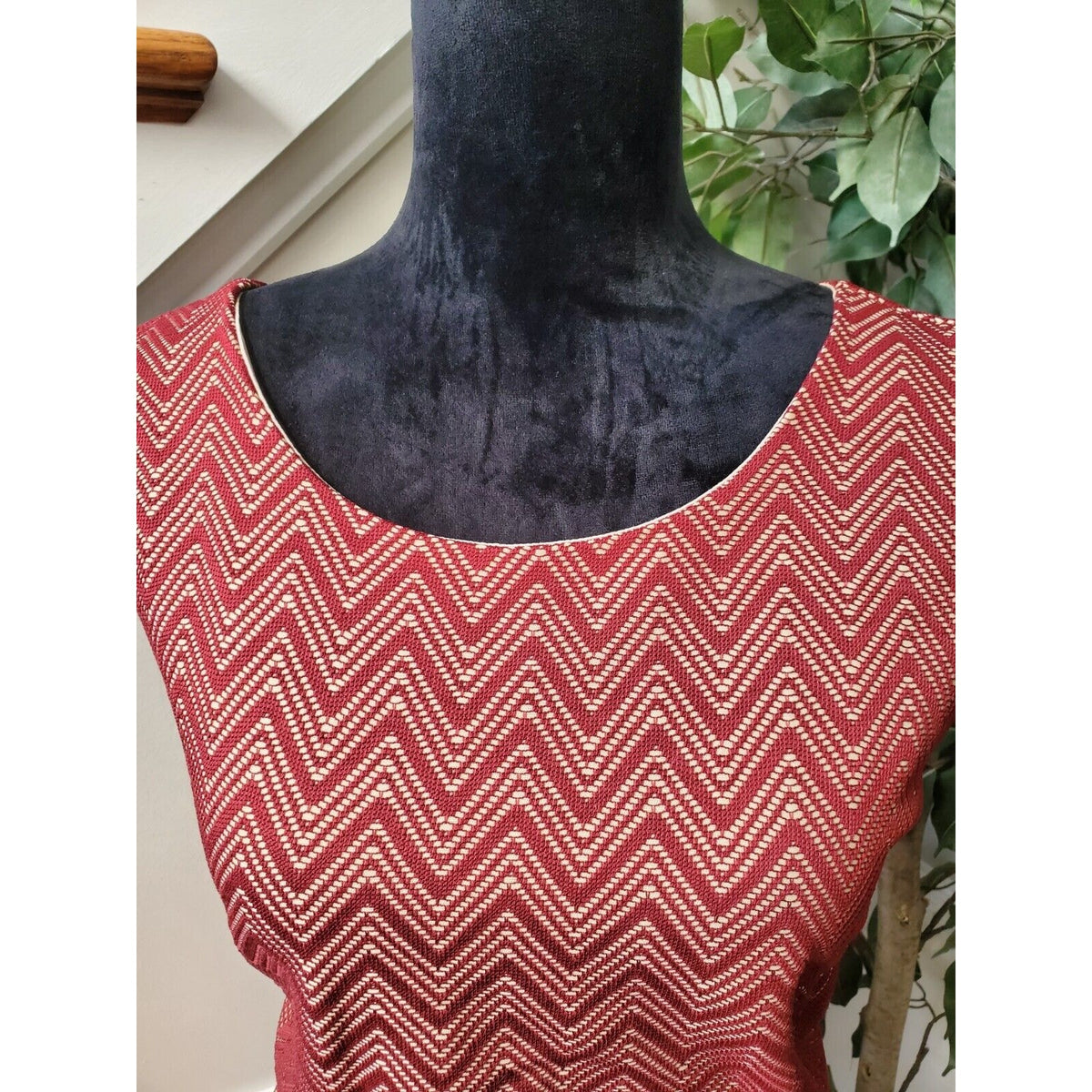 Women's Maroon & White Polyester Round Neck Sleeveless Knee Length Dress Size XL