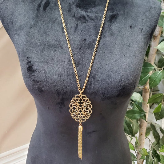 Womens Gold Paparazzi A MANDALA Of The People Brass Necklace