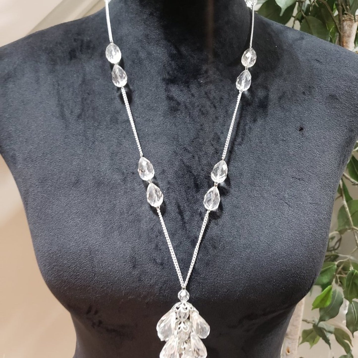 Womens Fashion Clear Tone Crystal Teardrop Pendant Necklace with Lobster Clasp