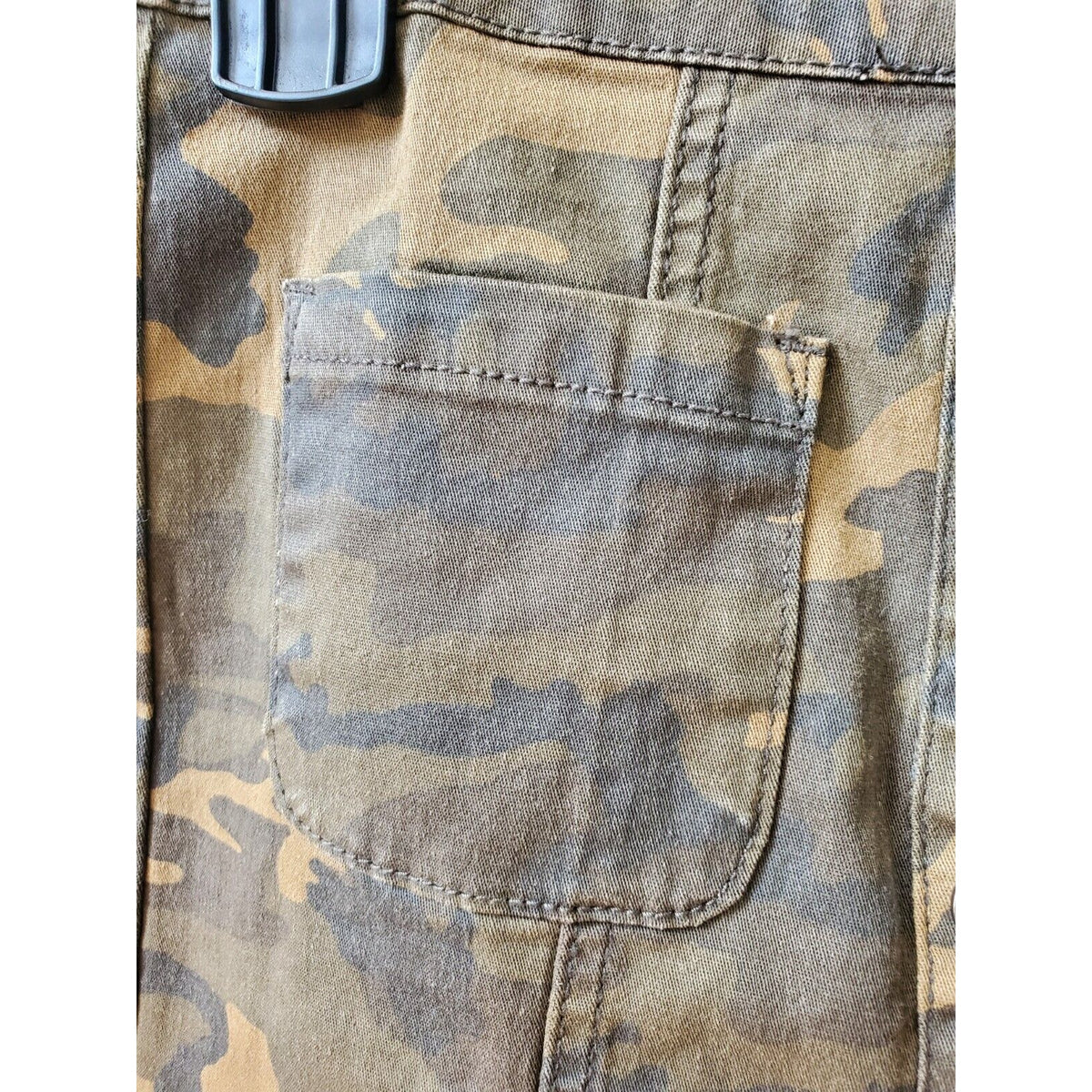American Bazi Women's Camouflage Cotton Button Front Straight Mini Skirt Small
