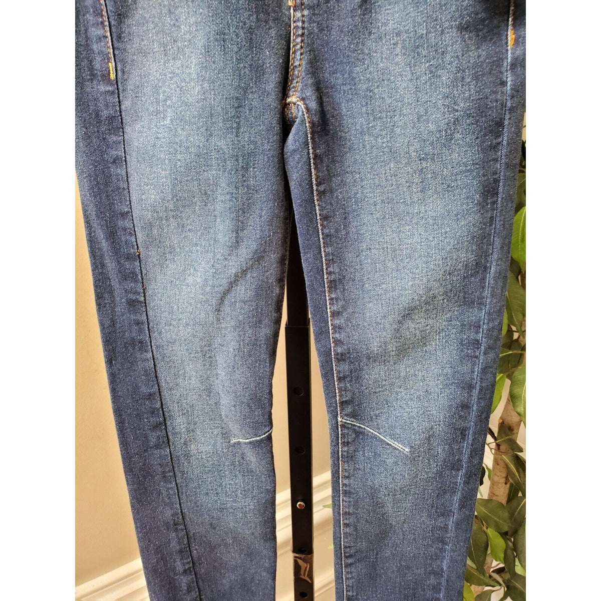 Free People Feel Like Sunshine Blue Denim Cotton Dark Wash Jeans Pant Size 24