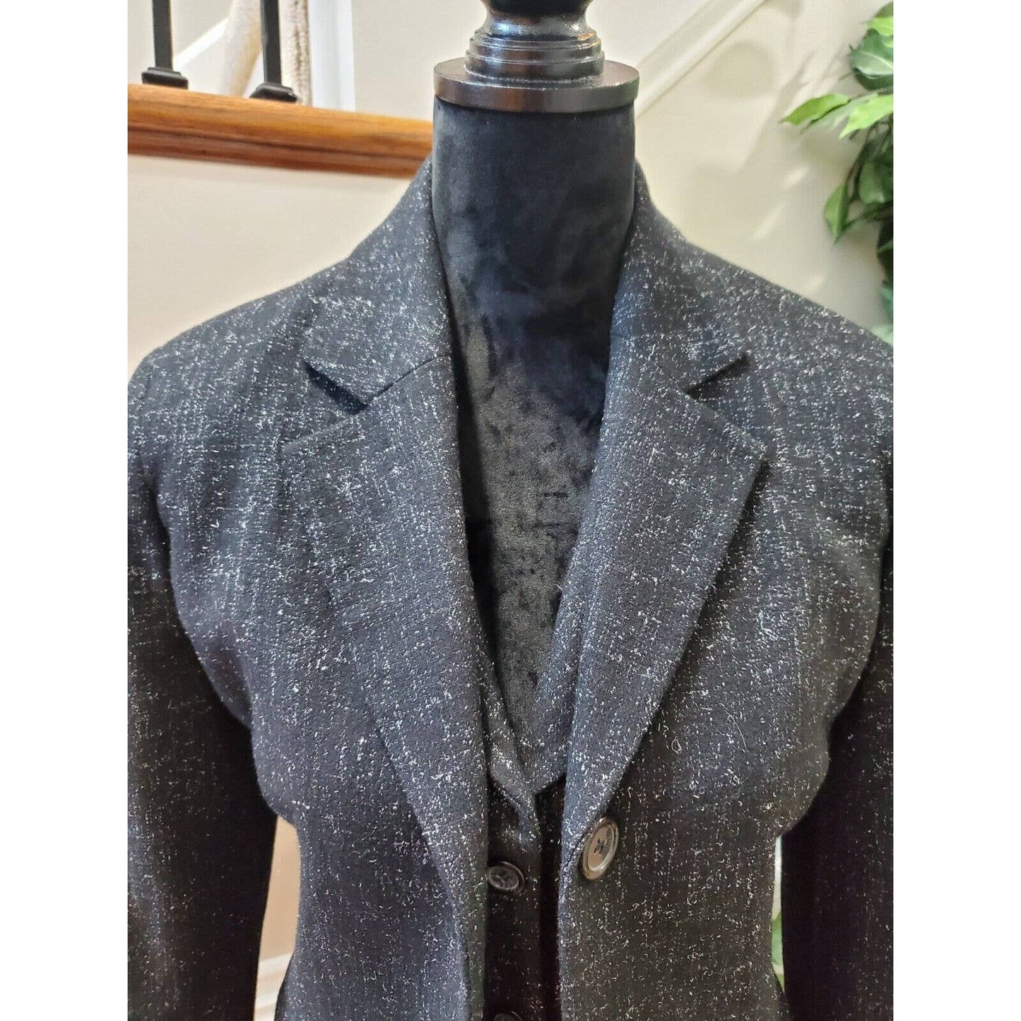 Women's Black Polyester Long Sleeve Single Breasted Fitted Vest & Blazer Medium