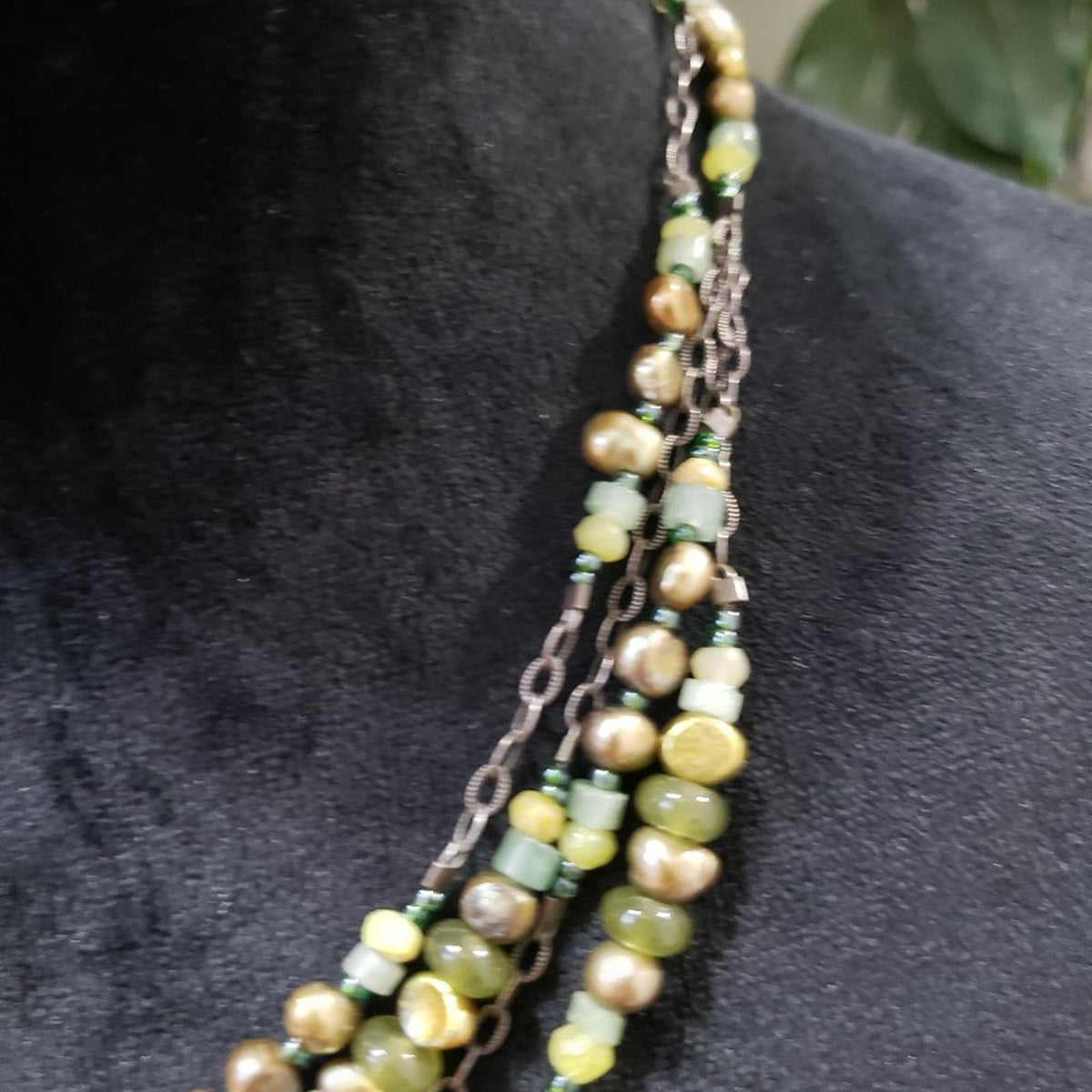 Womens Clear Pearlstone Multi Beaded Bib Necklace Jewellery with Lobster Clasp