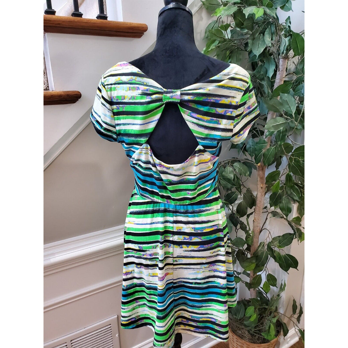 Stitch Clothing Co. Women Multicolor Round Neck Short Sleeve Knee Length Dress L