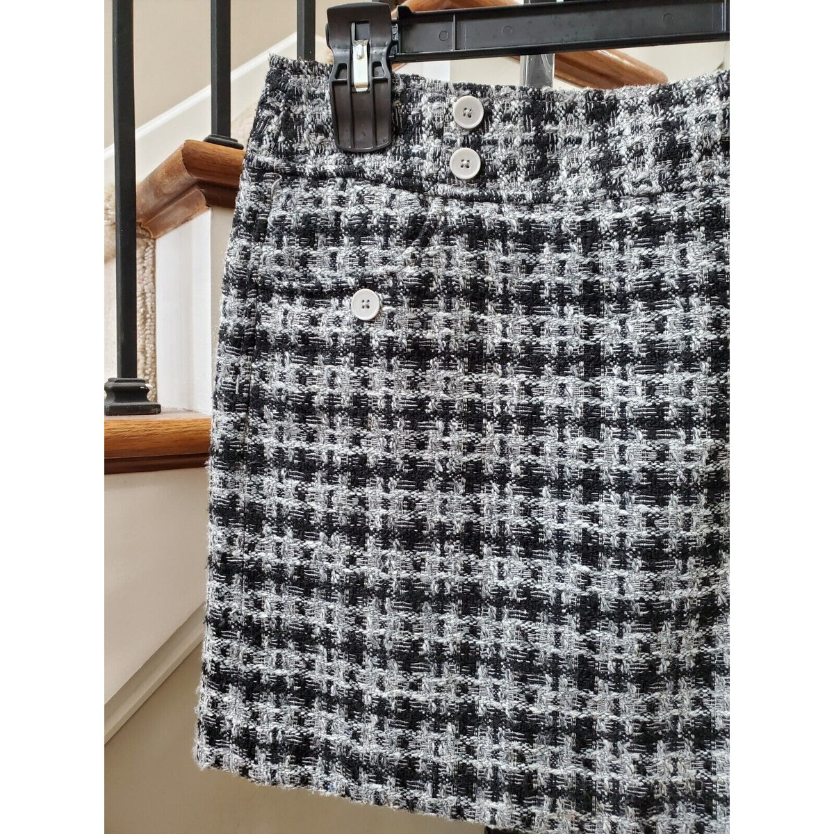 Loft Women's Black & Gray Polyester Tweed Straight Mini Skirt Size 2 Petites
