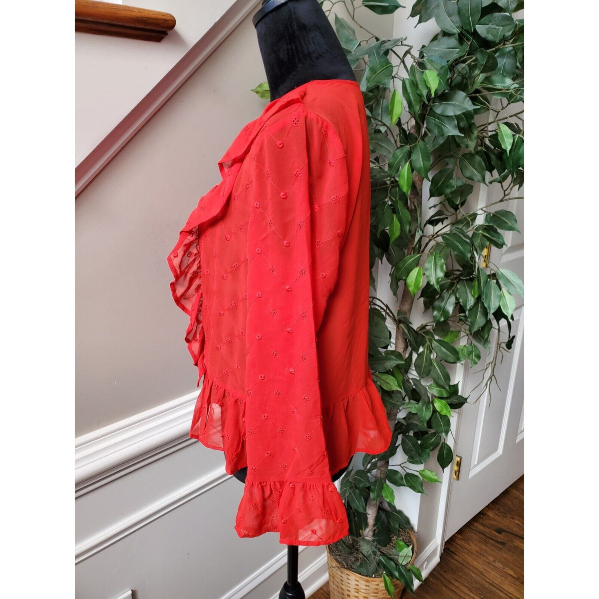 Soho New York & Company Women Red Polyester V-Neck Long Sleeve Top Blouse Small