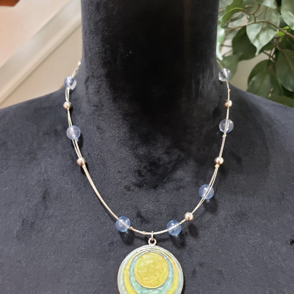 Womens Beaded Big Pendant Collar Necklace with Lobster Clasp