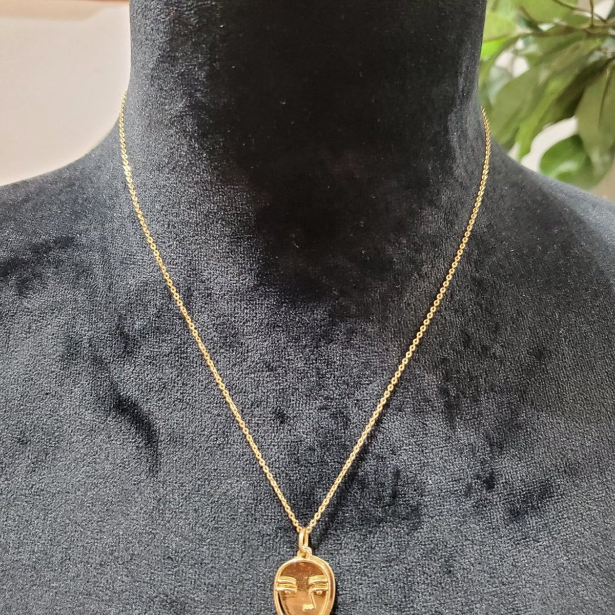 Women's Gold Luxury Love Heart Shaped Charm Pendant Necklace