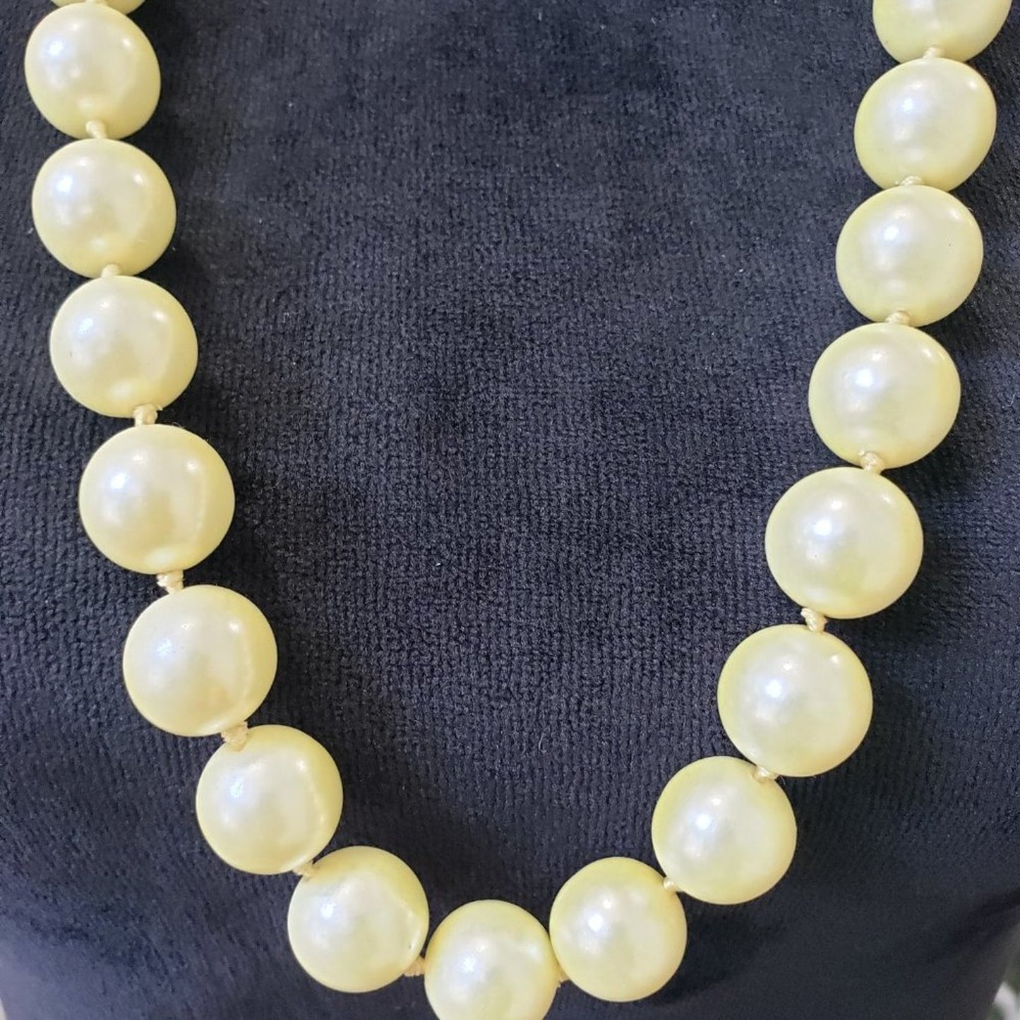 Womens Fashion Yellow Aventurine Round Glass Beaded Teardrop Necklace Jewelery