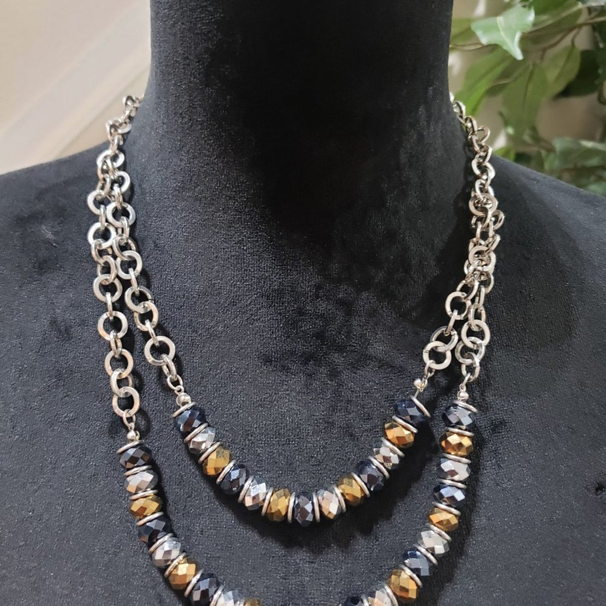 Womens Fashions Multicolor Acrylic Beaded Collar Necklace with Lobster Clasp