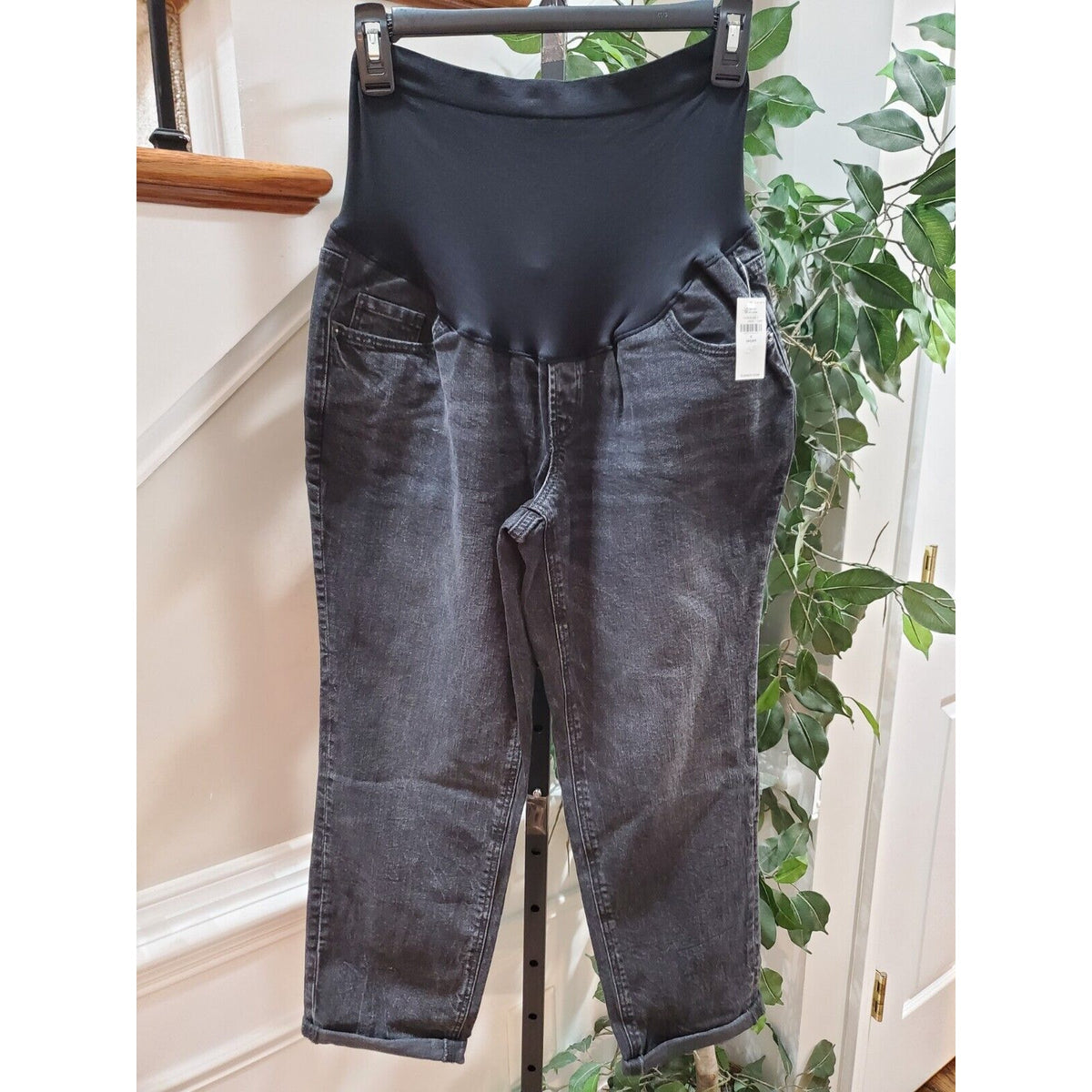 Old Navy Women's Black Cotton Pockets Maternity Straight Leg Capri Jeans Size 8S