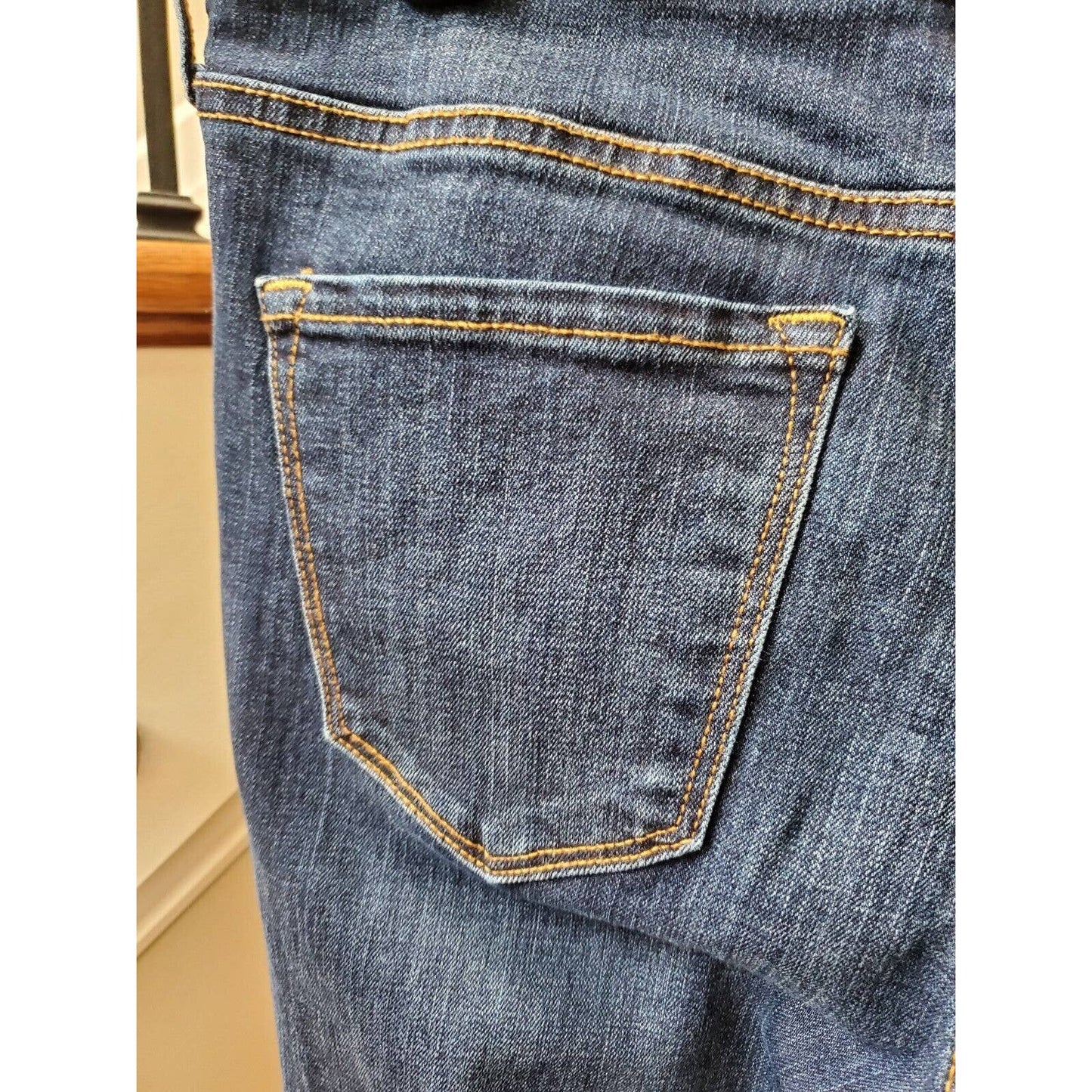 Old Navy Women's Blue Denim Cotton Mid Rise Curvy Bootcut Jeans Pants 8 Short