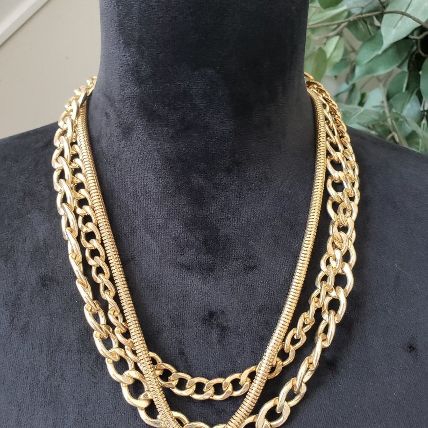 Womens Fashion Triple Layer Gold Tone Chain Collar Necklace with Lobster Clasp