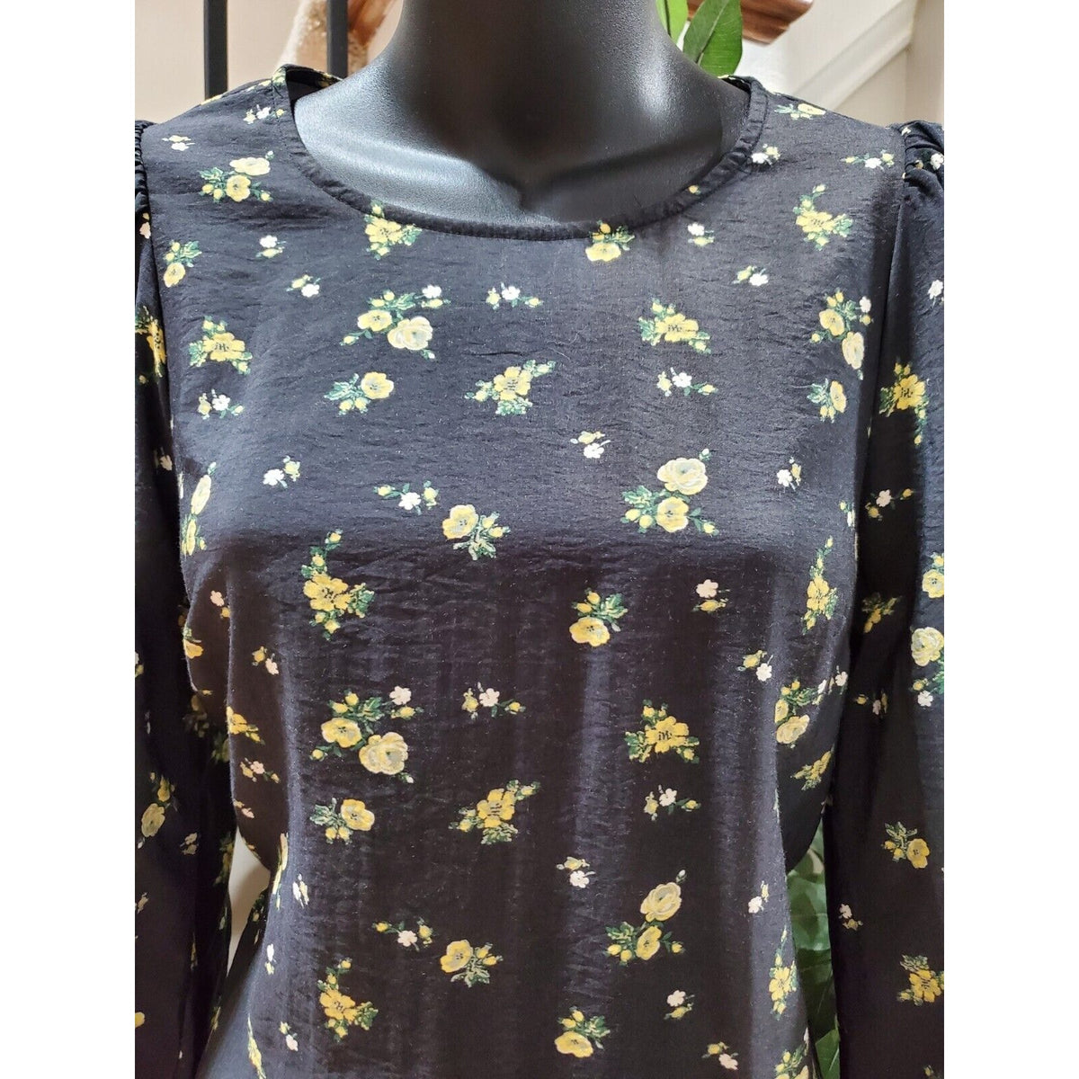 H&M Women Black Floral Viscose Round Neck Long Sleeve Knee Length Dress Size XS