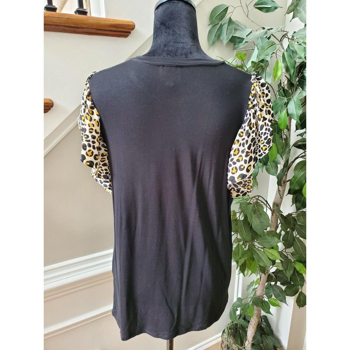 Violet Claire Women Black Polyester Round Neck Sleeveless Top Shirt Shirt Small