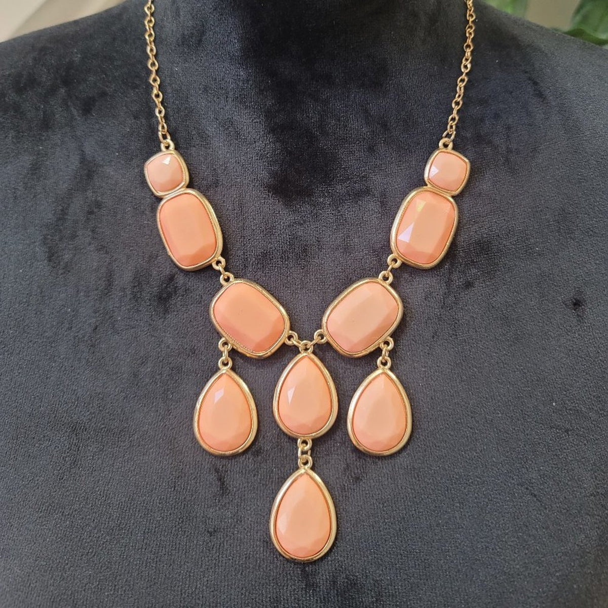 Women's Orange Oval Link Beaded Chunky Statement Jewelry Necklace