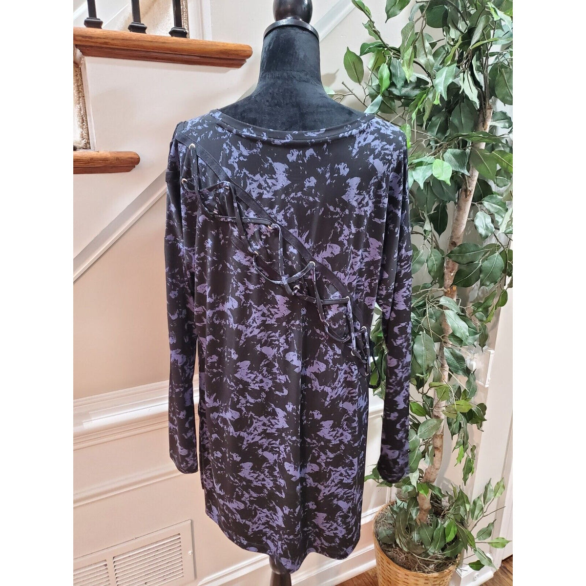 Livi Women Black & Purple Long Sleeve Top Blouse Asymmetrical Back Tie 14/16