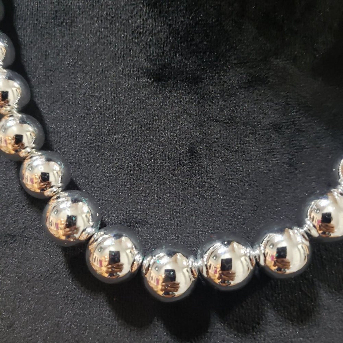 Womens Fashions Silver Beaded Ball Collar Necklace with Lobster Clasp