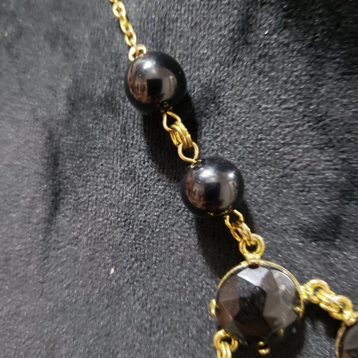 Womens Gold Tone Black Round Stone with Lobster Clasp Jewelry Necklace