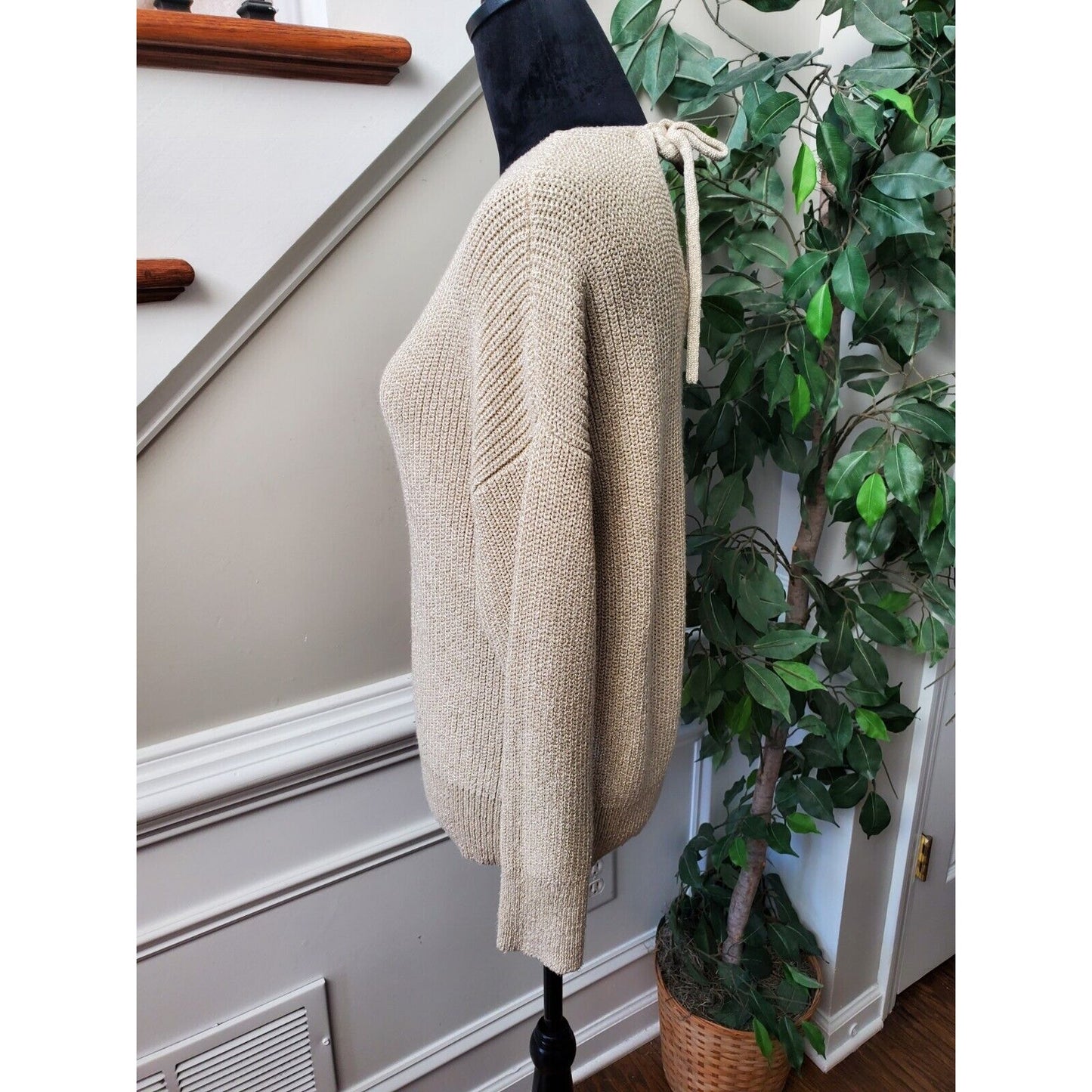 Loft Women's Beige Acrylic V-Neck Long Sleeve Pullover Knit Sweater Size Large