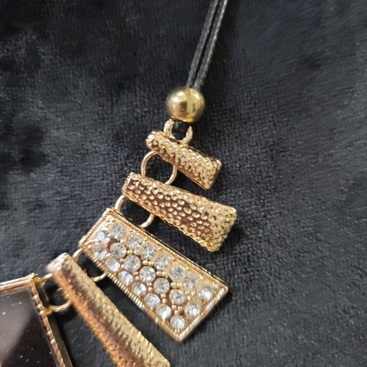 Womens Black & Gold Fusion Bar Fashion Pendant Necklace Statement