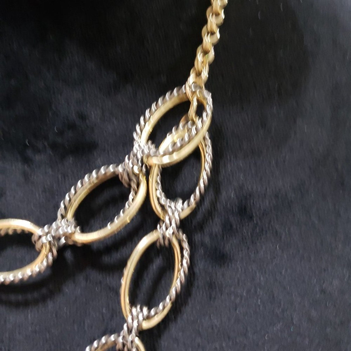 Womens Gold Tone White Textured Oval link Chain Layered Necklace Lobster Clasp