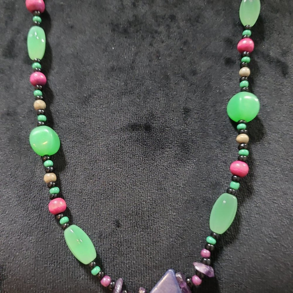 Womens Green Acrylic Stone, Garnet Triangle Colourful Beads Teardrop Necklace