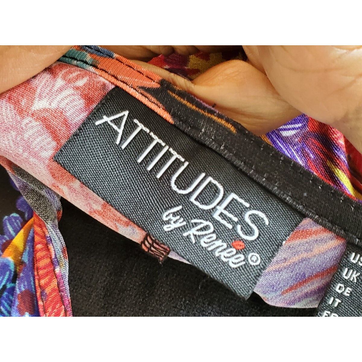 Attitudes Women Black Floral Polyester V-Neck Long Sleeve Top Blouse Size Large