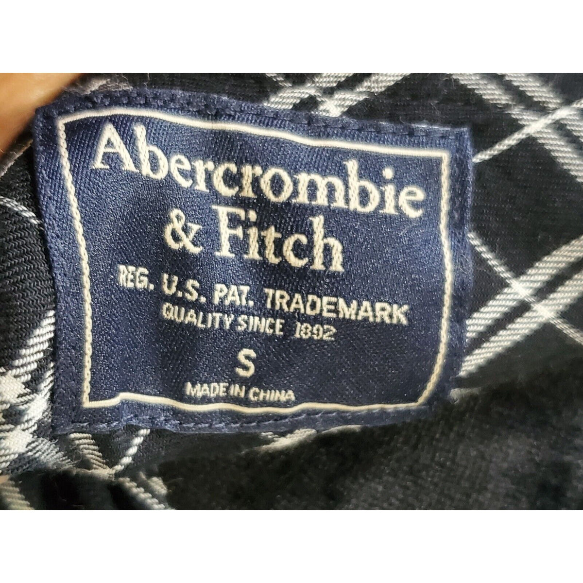 Abercrombie & Fitch Women Black & White Viscose V-Neck Long Sleeve Top Blouse S