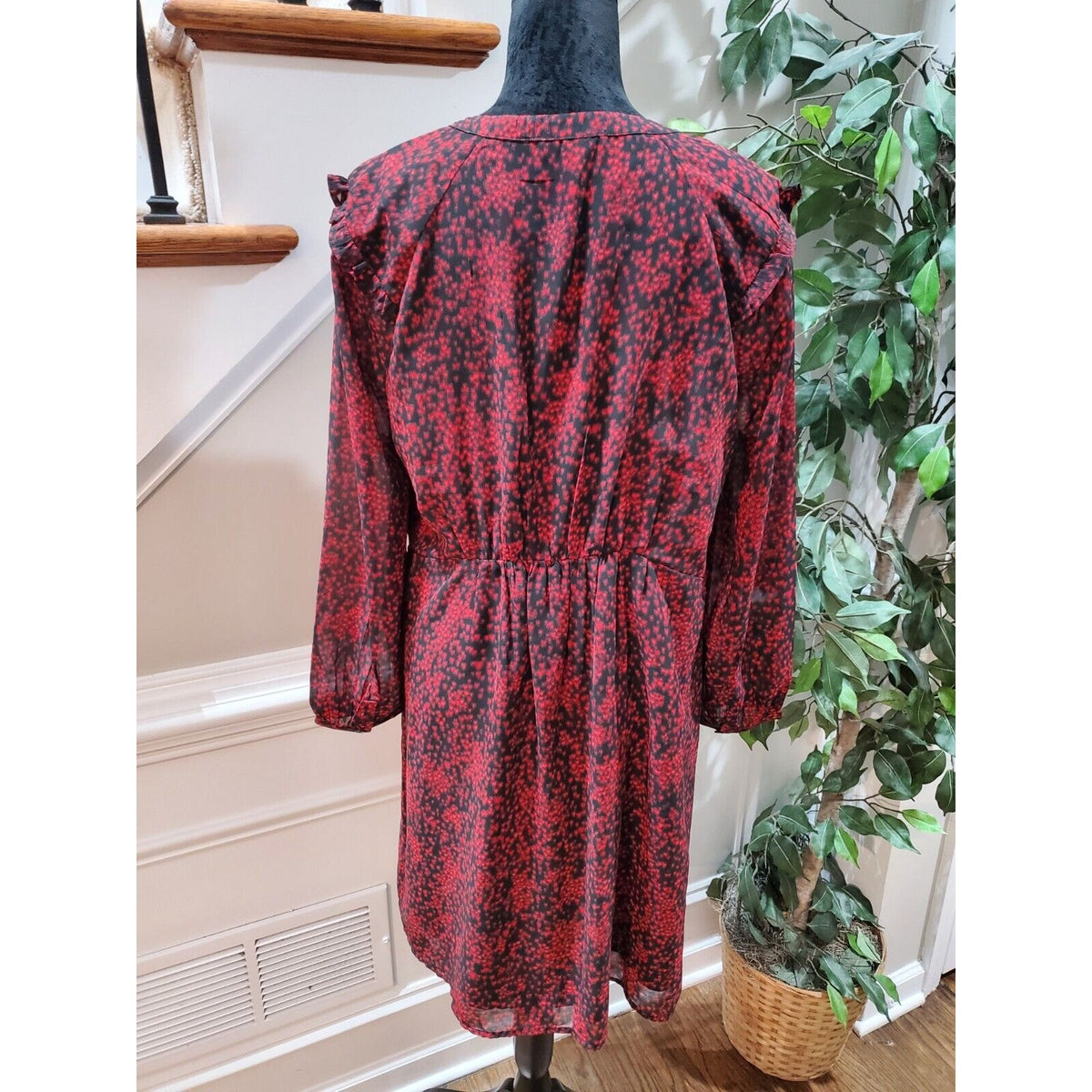 Beach Lunch Lounge Kelsea Babydoll Black & Red V-Neck Long Sleeve Dress L/G/G
