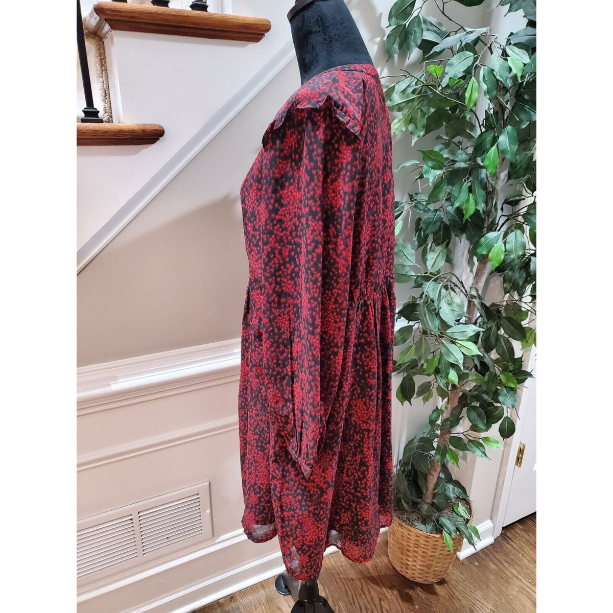 Beach Lunch Lounge Kelsea Babydoll Black & Red V-Neck Long Sleeve Dress L/G/G