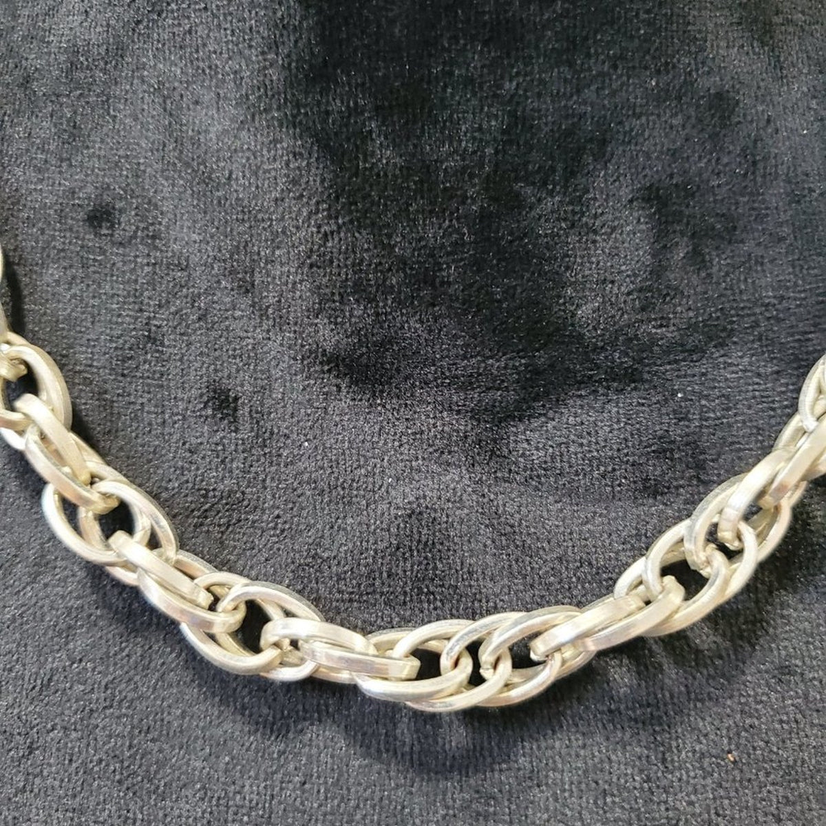 Women's Silver Tone Link Chain with Lobster Clasp Long Necklace