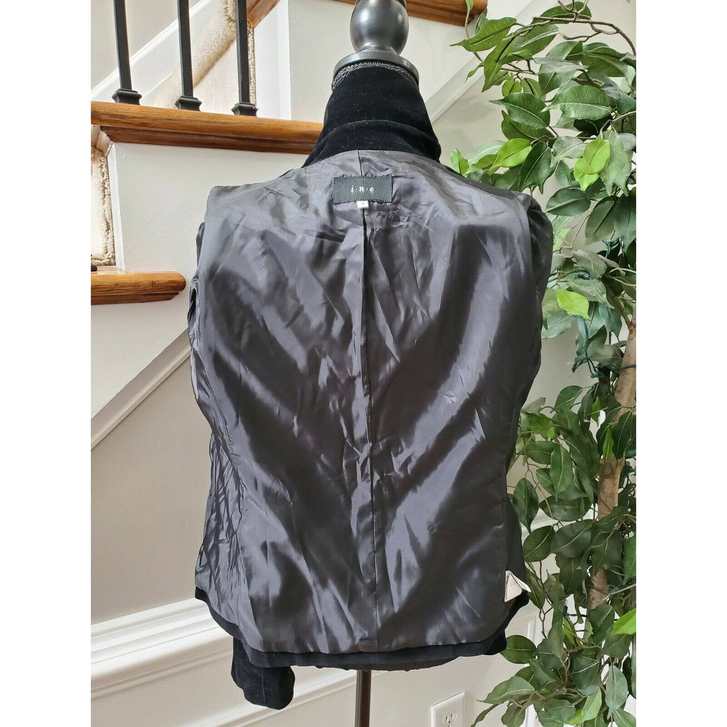 I. N. E Women's Black 100% Polyester Long Sleeve Formal Button Blazer Size 2