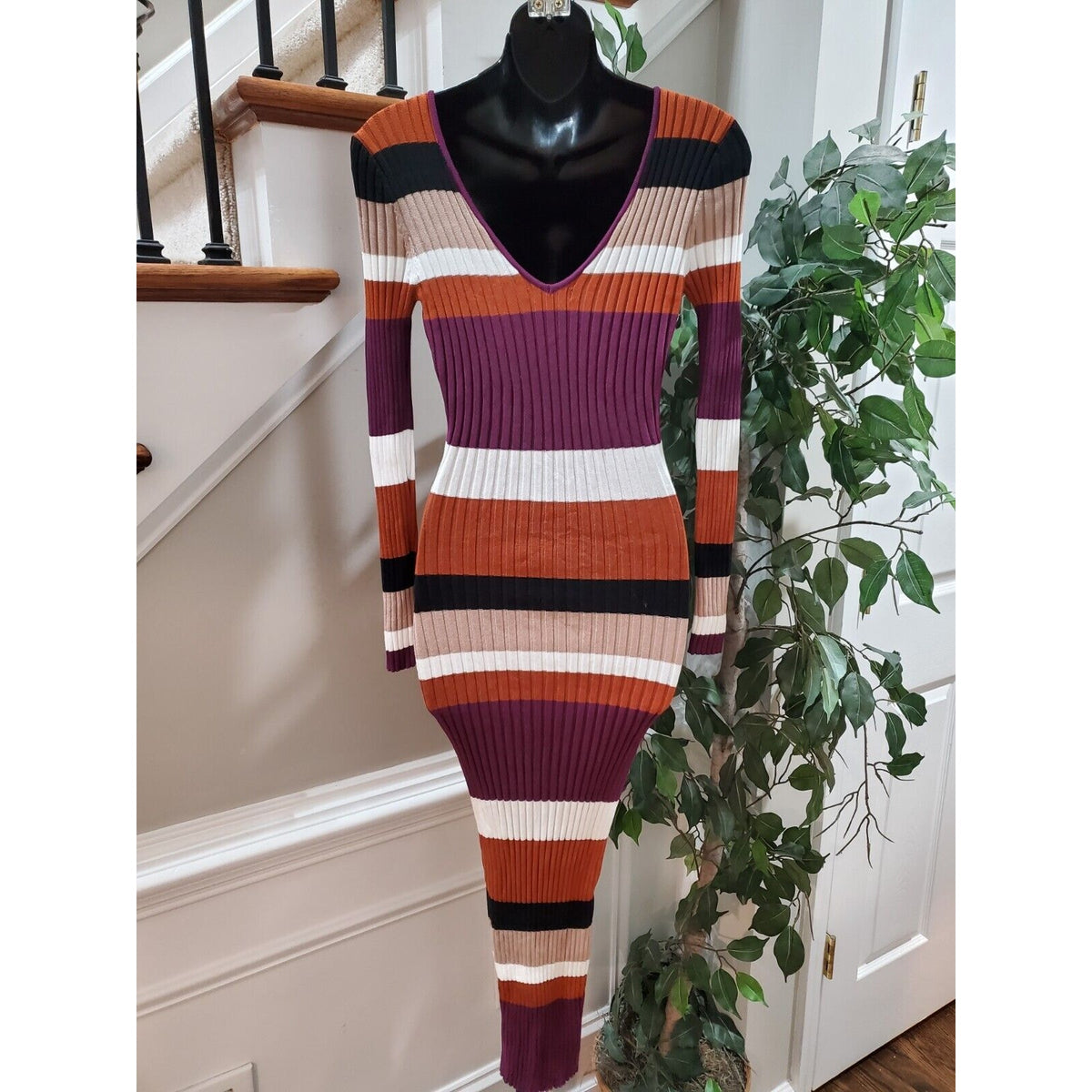Fashion Nova Women's Multicolor Viscose V-Neck Long Sleeve Knee Length Dress M