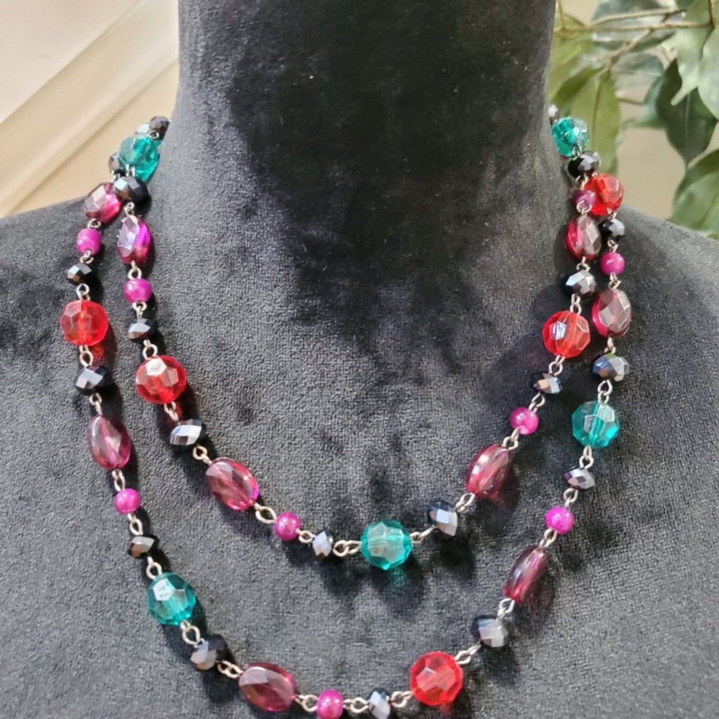 Women's Multicolor Beaded Layer with Lobster Clasp Jewelry Necklace